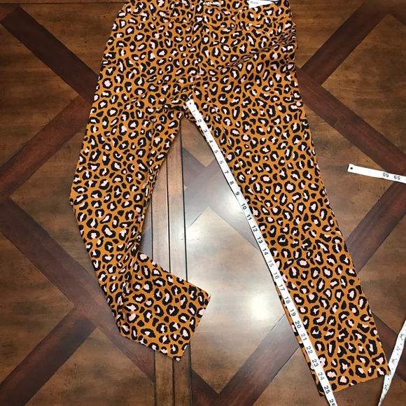 Old Navy Ankle Pixie Pant leopard print - Picture 5 of 7
